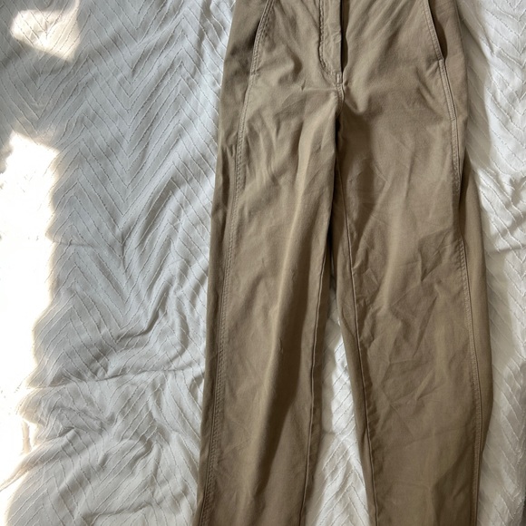 Aritzia Ascendant Pants - Picture 14 of 14